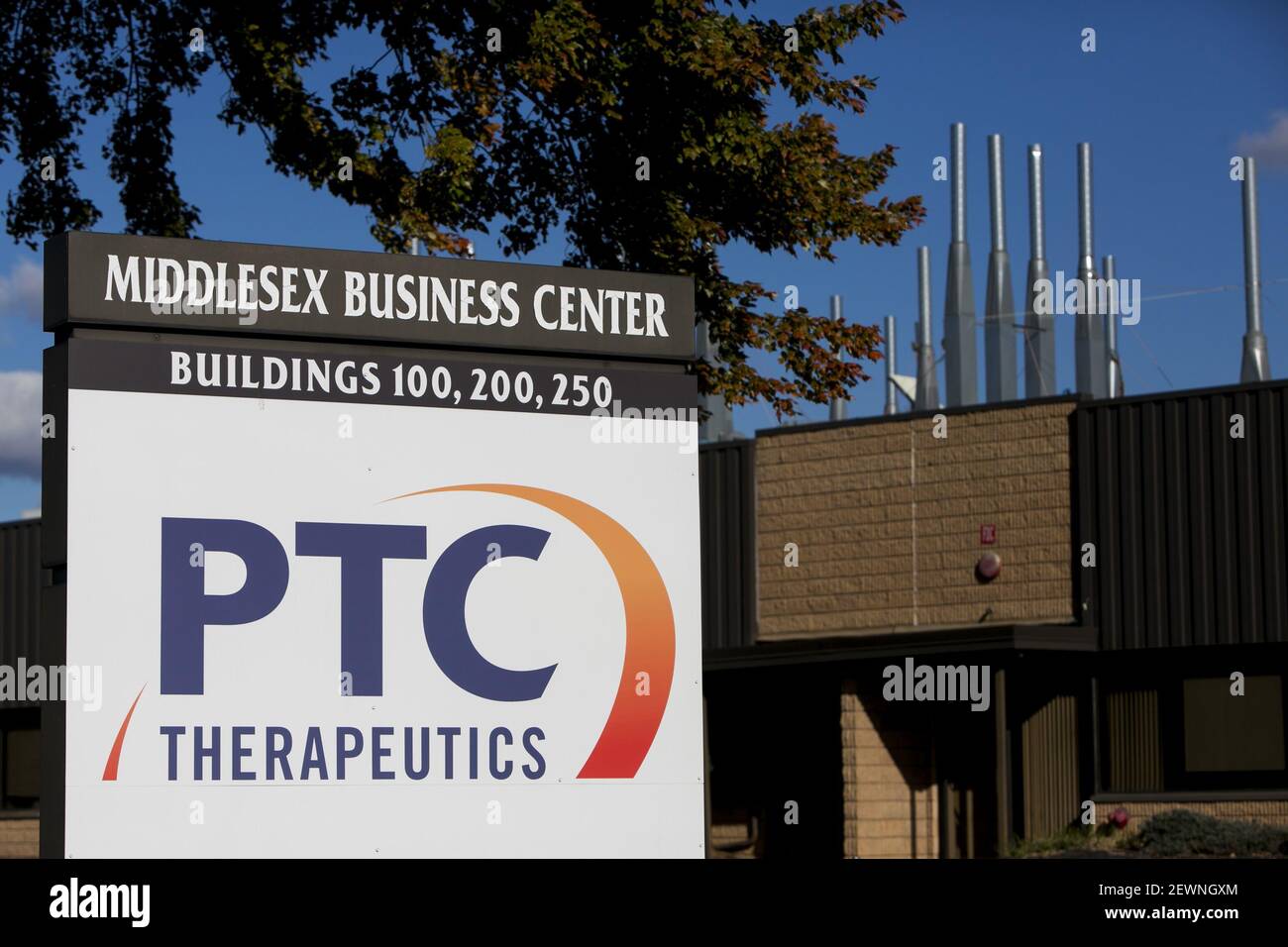 Un logo all'esterno della sede centrale di PTC Therapeutics a South Plainfield, New Jersey, il 6 novembre 2016. Photo by Kristoffer Tripplaar *** Please use Credit from Credit field *** Foto Stock