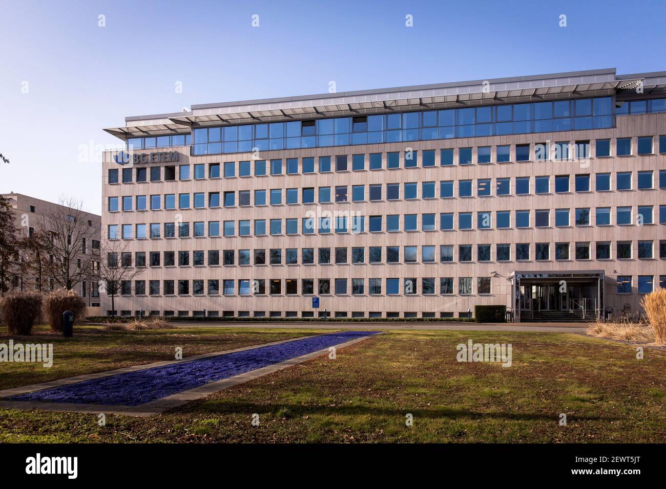 Sede centrale di BG ETEM, Associazione professionale per l'energia, i tessili, l'elettricità e i prodotti di media su Gustav-Heinemann-Ufer nella districa Bayenthal Foto Stock