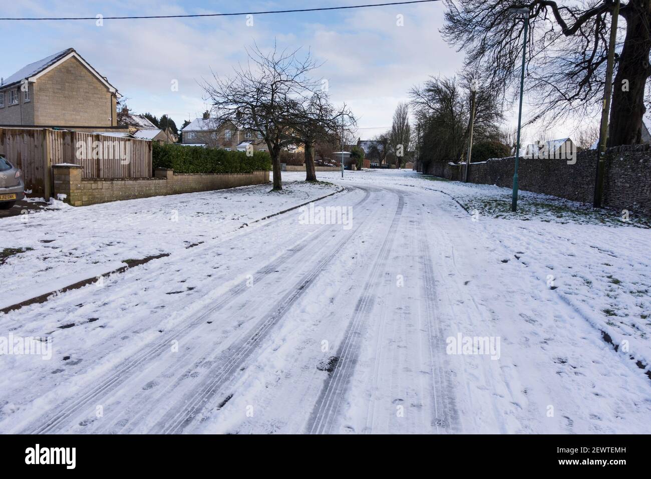 Condizioni stradali pericolose con slush, Gloucestershire, Regno Unito Foto Stock