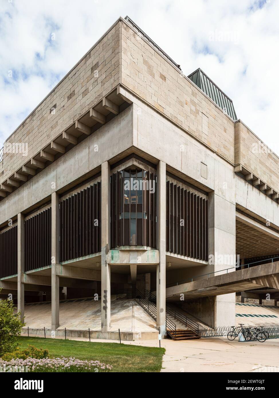 George L. Mosse Humanities Building presso l'Università del Wisconsin Madison, progettato da Harry Weese Foto Stock