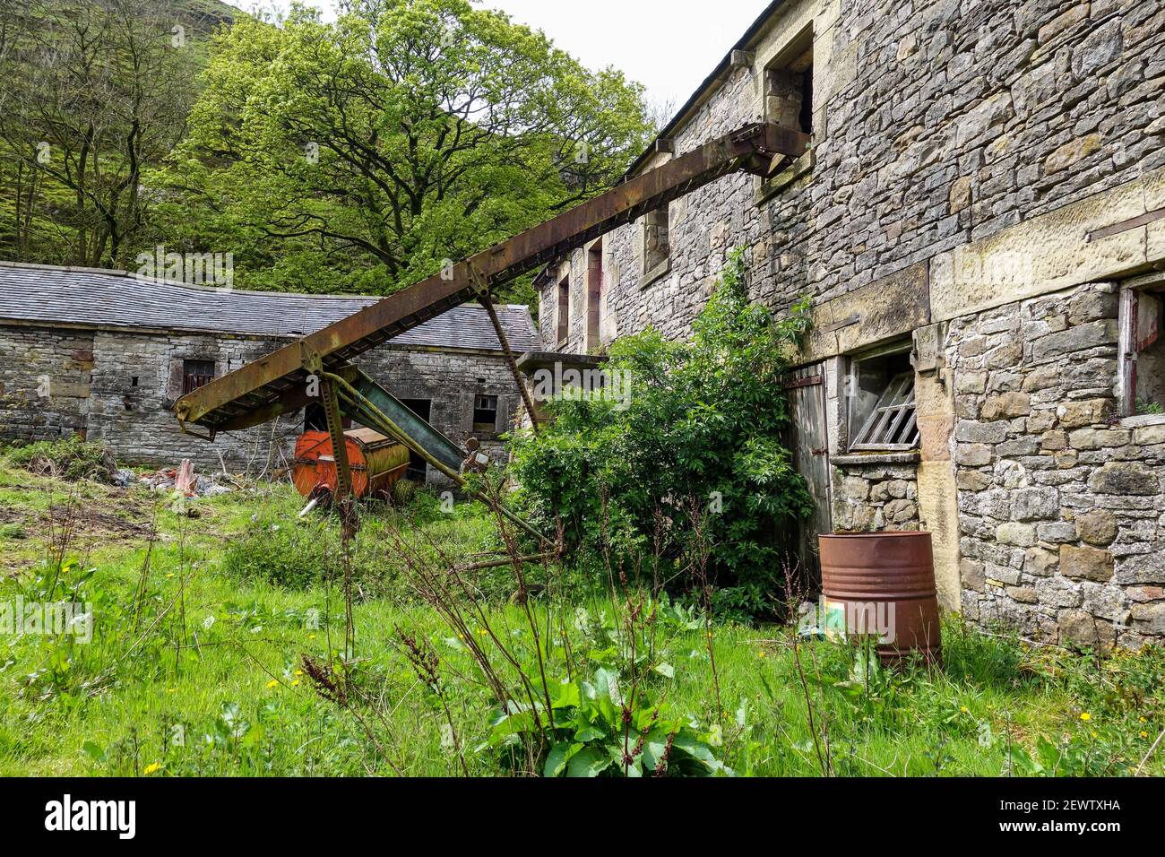 Vecchi edifici di fattoria derelict a Narrowdale, Staffordshire, Inghilterra, Regno Unito Foto Stock