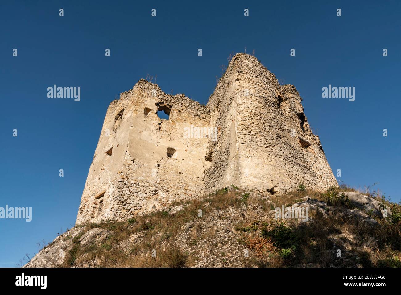 Rovine del castello di Brekov del 13 ° secolo. Slovacchia orientale, Europa Foto Stock