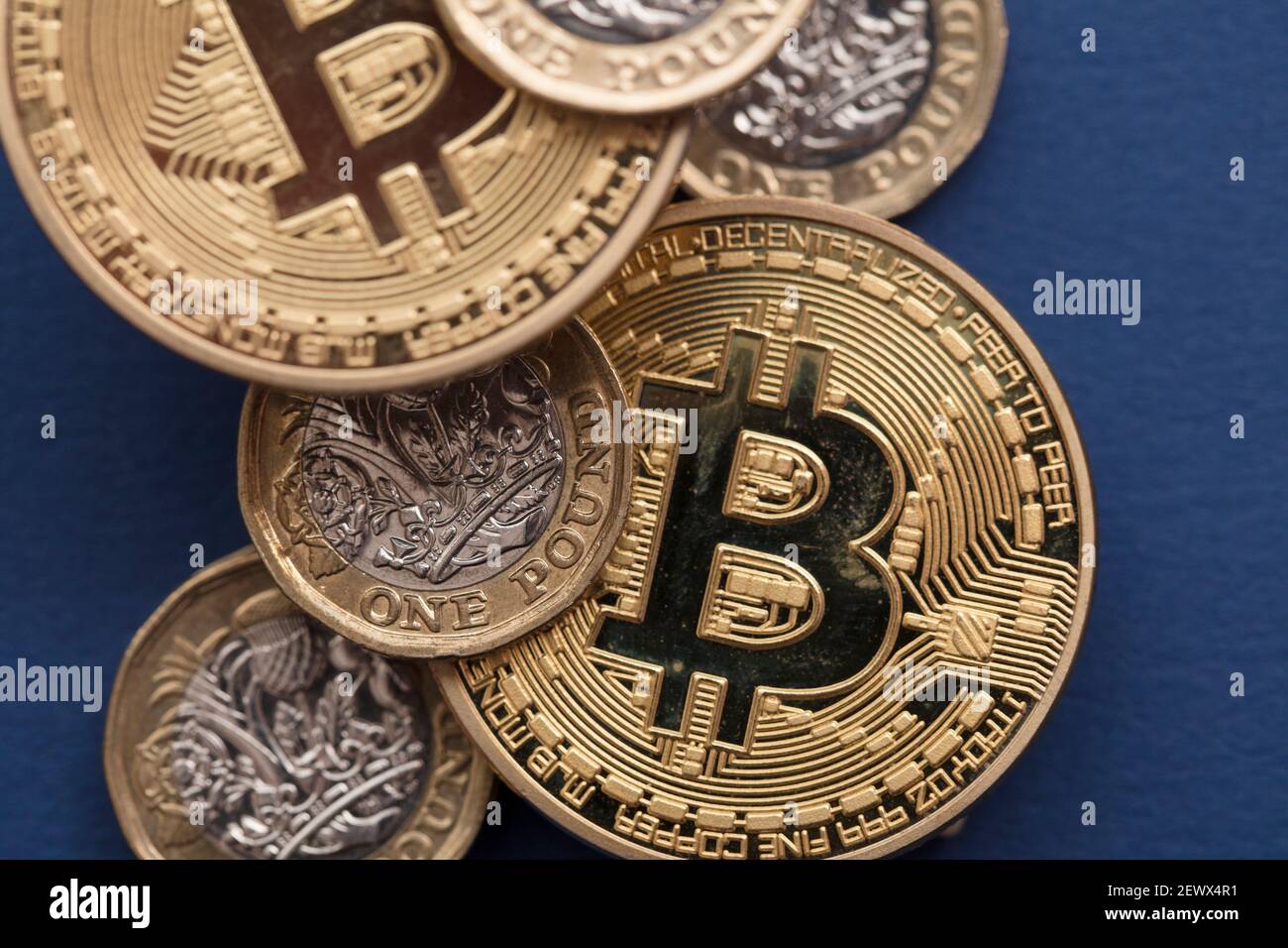 Bitcoin criptovaluta contro la Gran sterlina britannica Foto Stock