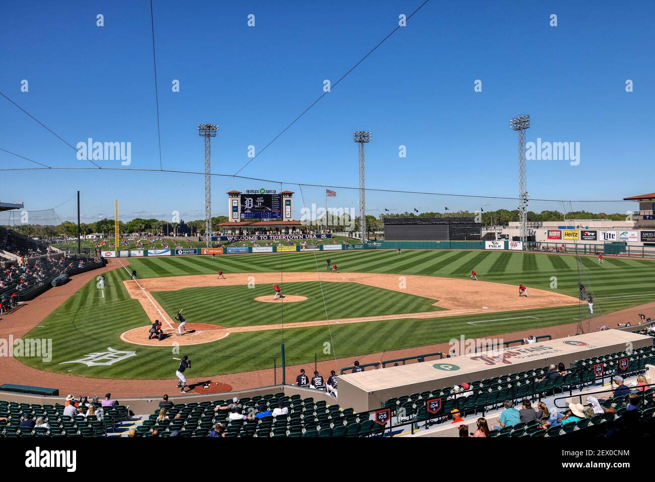 LAKELAND, FL - 3 MARZO: Vista generale dell'interno del parco di palla durante una partita di baseball della Grapefruit League tra i Philadelphia Phillies e D. Foto Stock