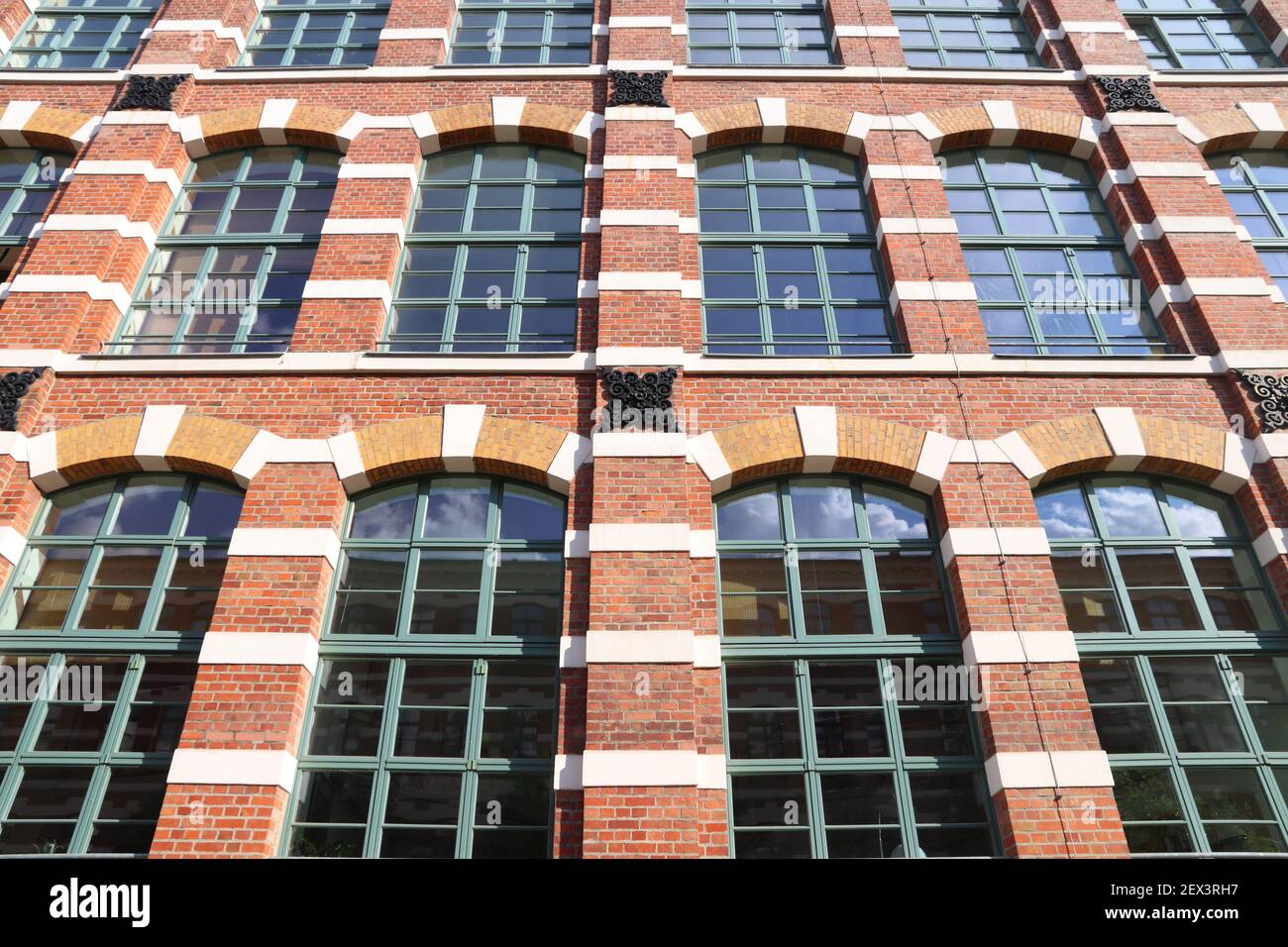 Distretto di Plagwitz nella città di Lipsia in Sassonia, Germania. Ex edificio industriale riproposto. Foto Stock