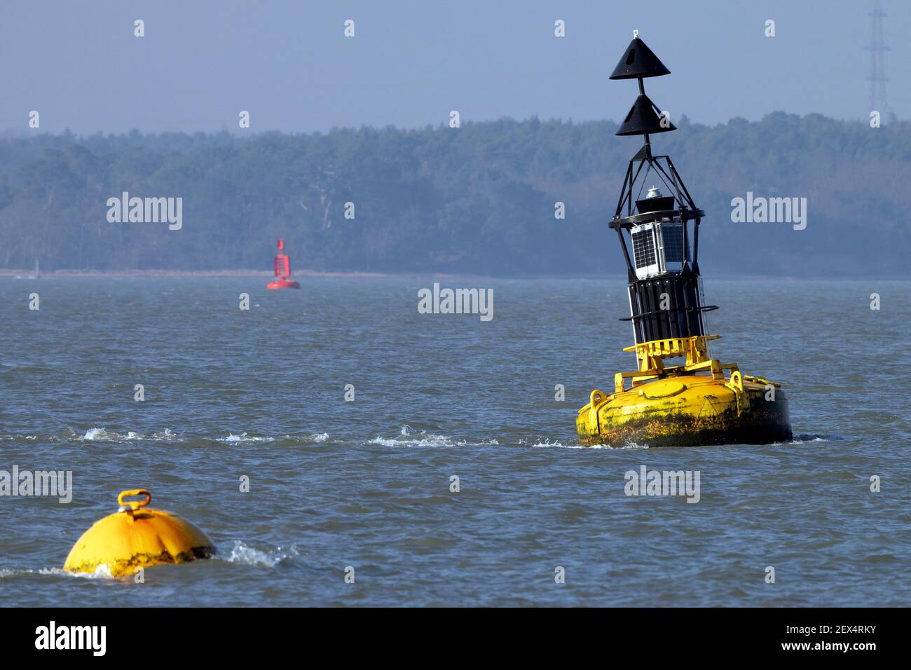 The Solent,Navigation,bouy,cardinal,Mark,East Gurnard,Cowes,Isle of Wight,England,UK, Foto Stock