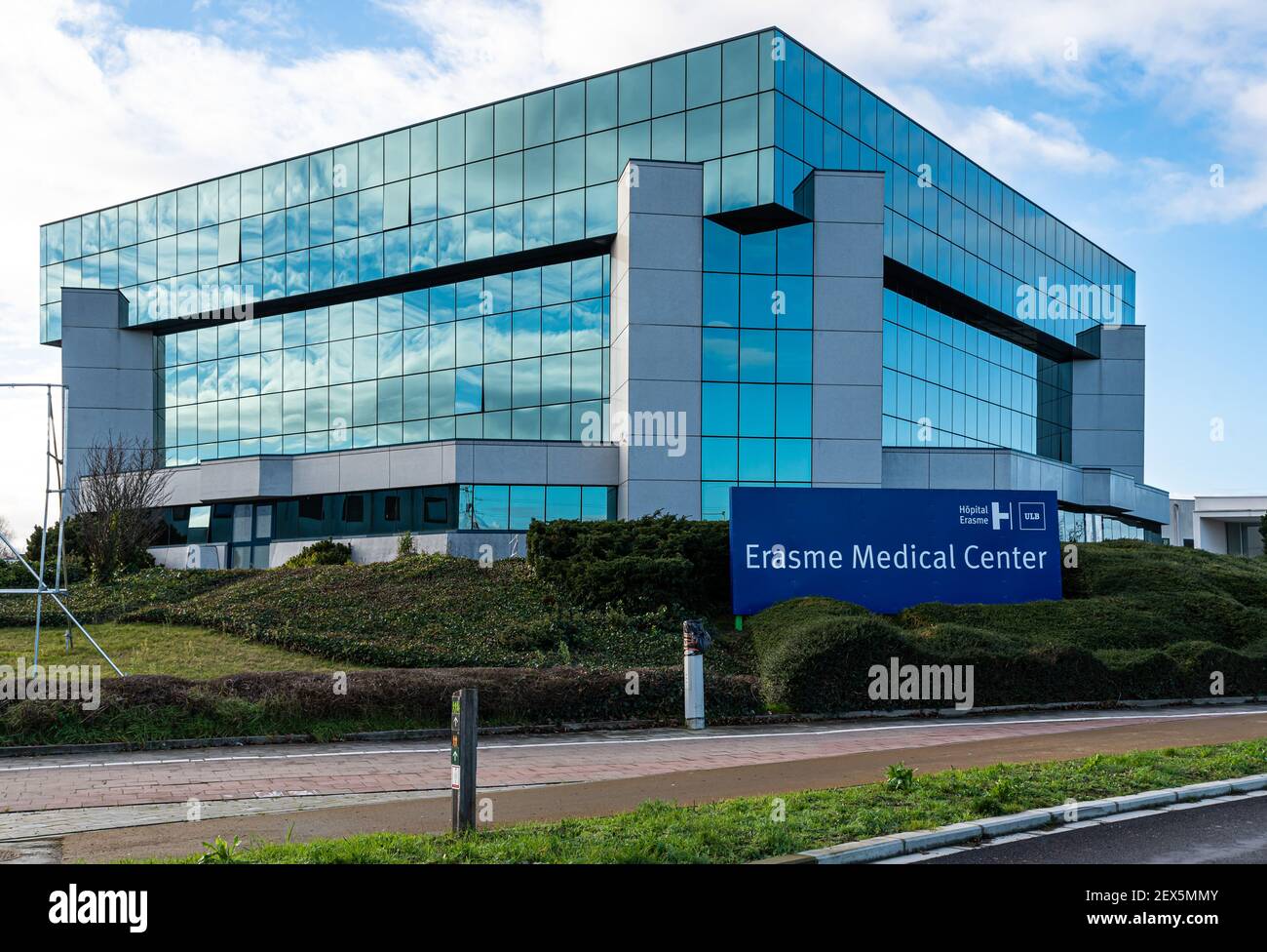 Anderlecht, Bruxelles capitale Regione - Belgio : 12 25 2020: Il centro medico Erasme dell'ospedale universitario libero di Brussel Foto Stock