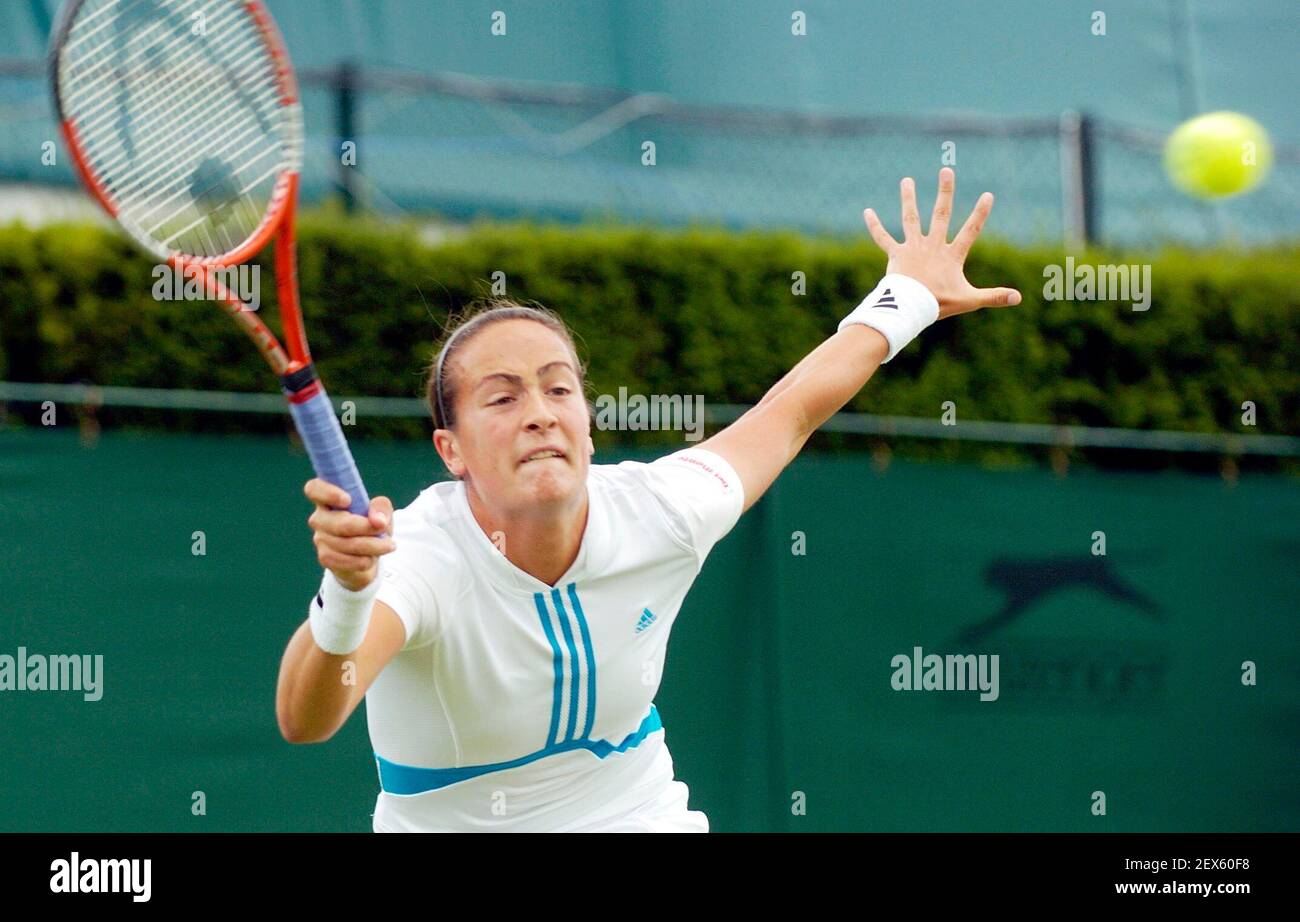 5° GIORNO WIMBLEDON TENNIS CHAMPIOSHIPS 2004. 25/6/2004 J.o'DONOGHUE DURANTE IL SUO INCONTRO CON M.SERNA Picture David AshdownWimbledon Tennis 2004 Foto Stock