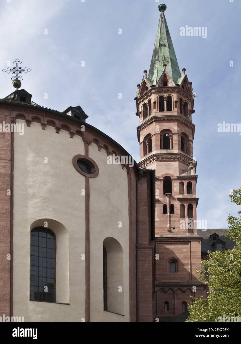 Cattedrale di Wuerzburg-Torre Est e Coro, Germania Foto Stock