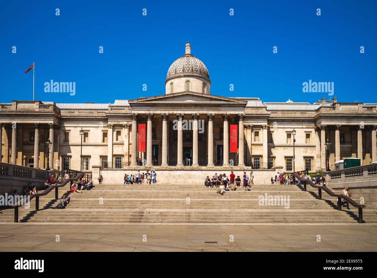 29 giugno 2018: National Gallery, un museo d'arte fondato nel 1824 e situato in Trafalgar Square nella città di Westminster, Londra, Regno Unito. Questo edificio w Foto Stock