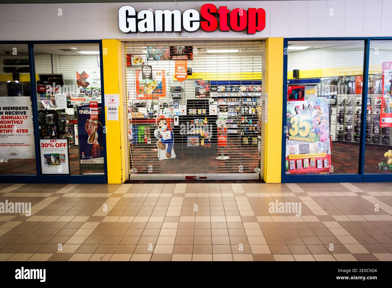 Un negozio Game Stop chiuso nel Berlin Mall, Berlino, VT, USA. Foto Stock