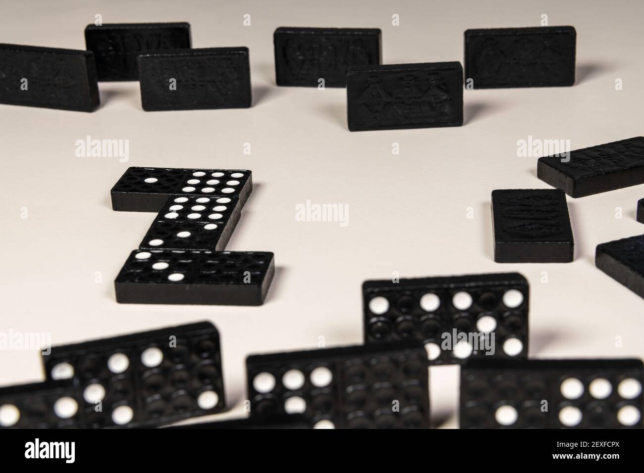 Domino UN gioco di famiglia per ogni età Foto Stock