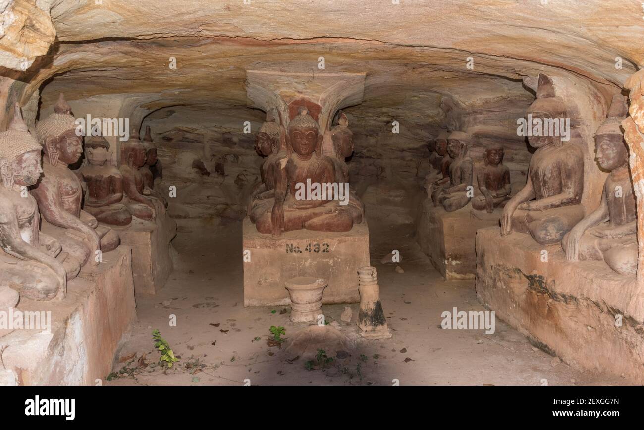 Phowin Taung Grotte, Myanmar Foto Stock