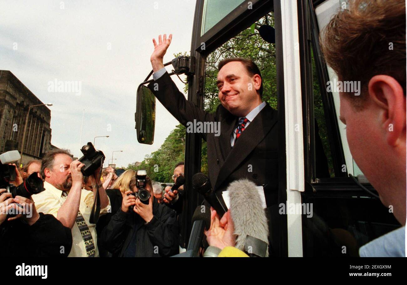 Alex Salmond maggio 1999 ad un rally a Edimburgo Foto Stock