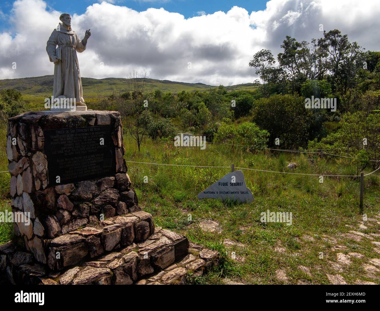 Immagine di San Francisco de Assis alla sorgente del fiume San Francisco al Parco Nazionale Serra da Canastra, Minas Gerais, Brasile Foto Stock