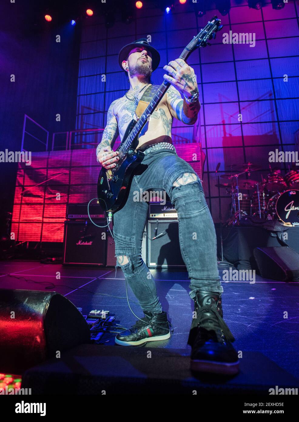Il musicista Dave Navarro della Janes Addiction si esibisce presso il Masonic Auditorium il 21 settembre 2016 a San Francisco, California. (Foto di Chris Tuite/ImageSPACE) *** utilizzare credito dal campo di credito *** Foto Stock