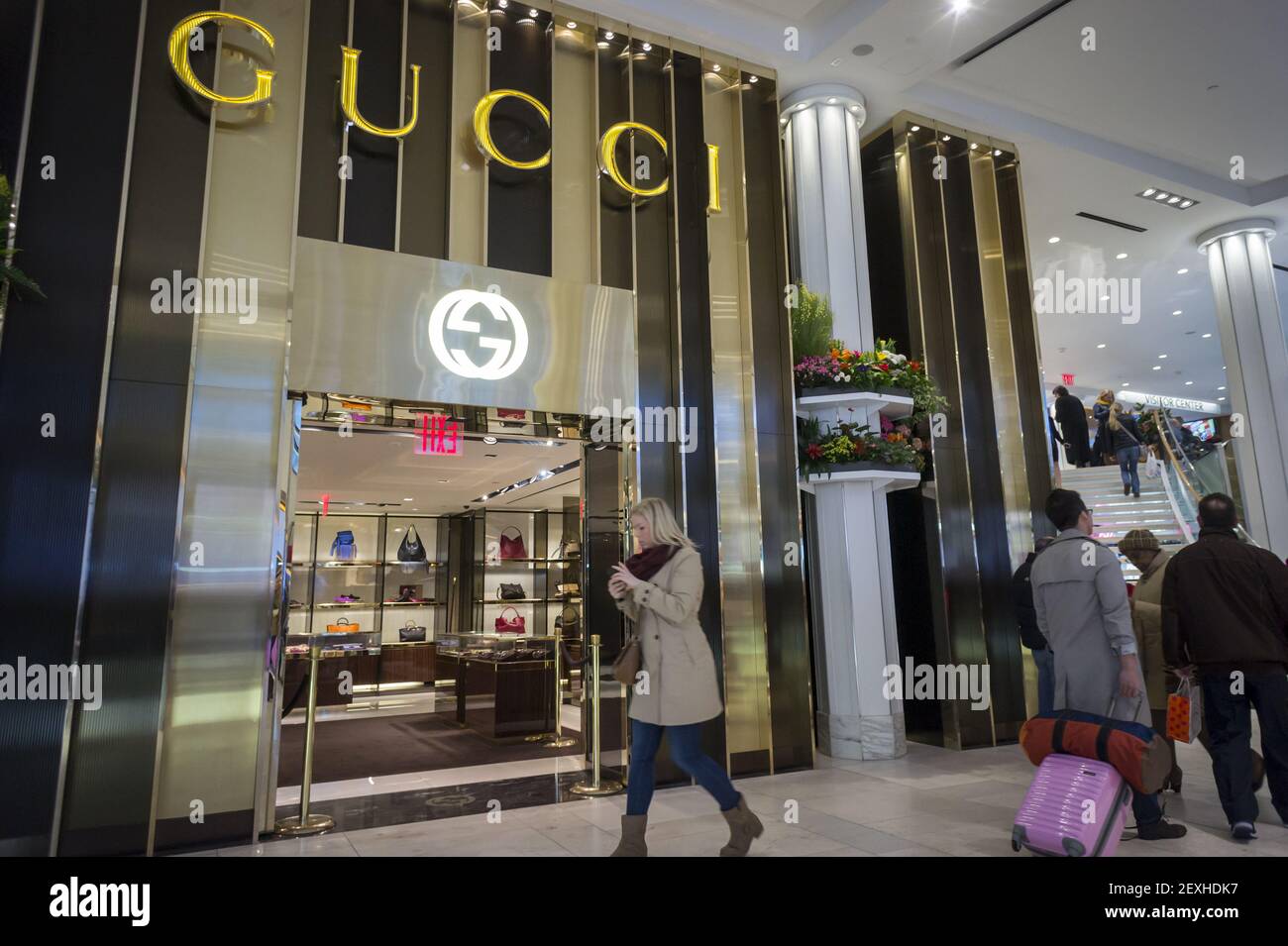 La boutique Gucci all'interno del grande magazzino di punta di Macy in  Herald Square a New York domenica 23 marzo 2014. Il rivenditore francese di  lusso Kering, proprietario di Gucci, Balenciaga e