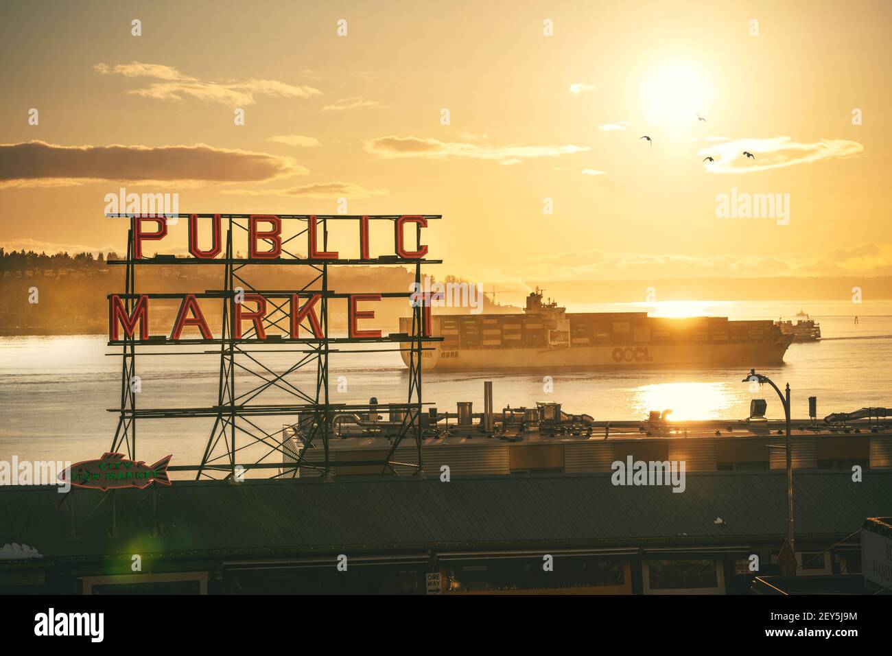 Cartello del mercato di Seattle con la nave Foto Stock