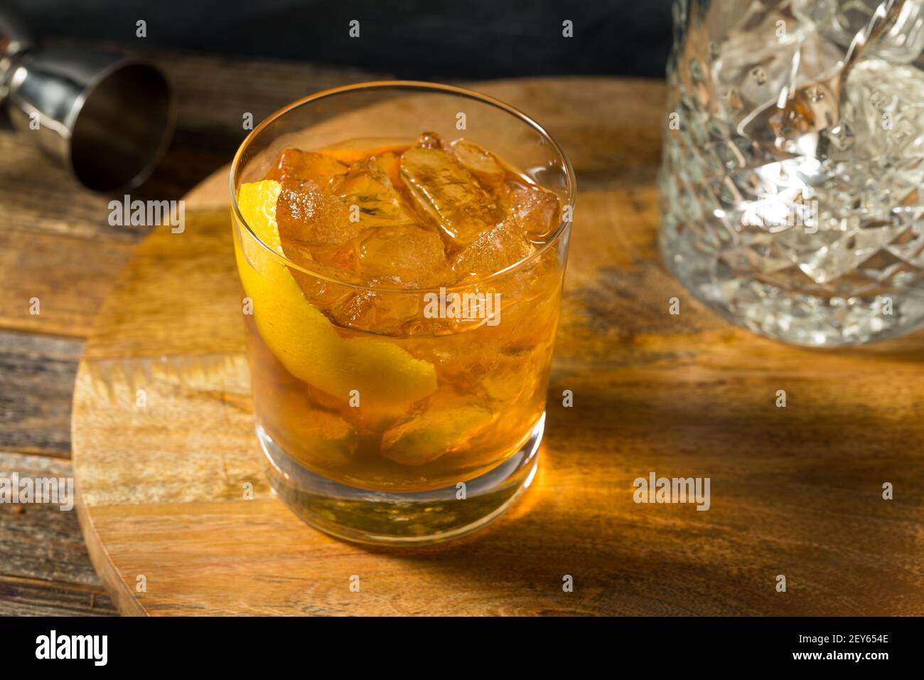 Boozy rinfrescante BandB Brandy cocktail con Benedettine Foto Stock