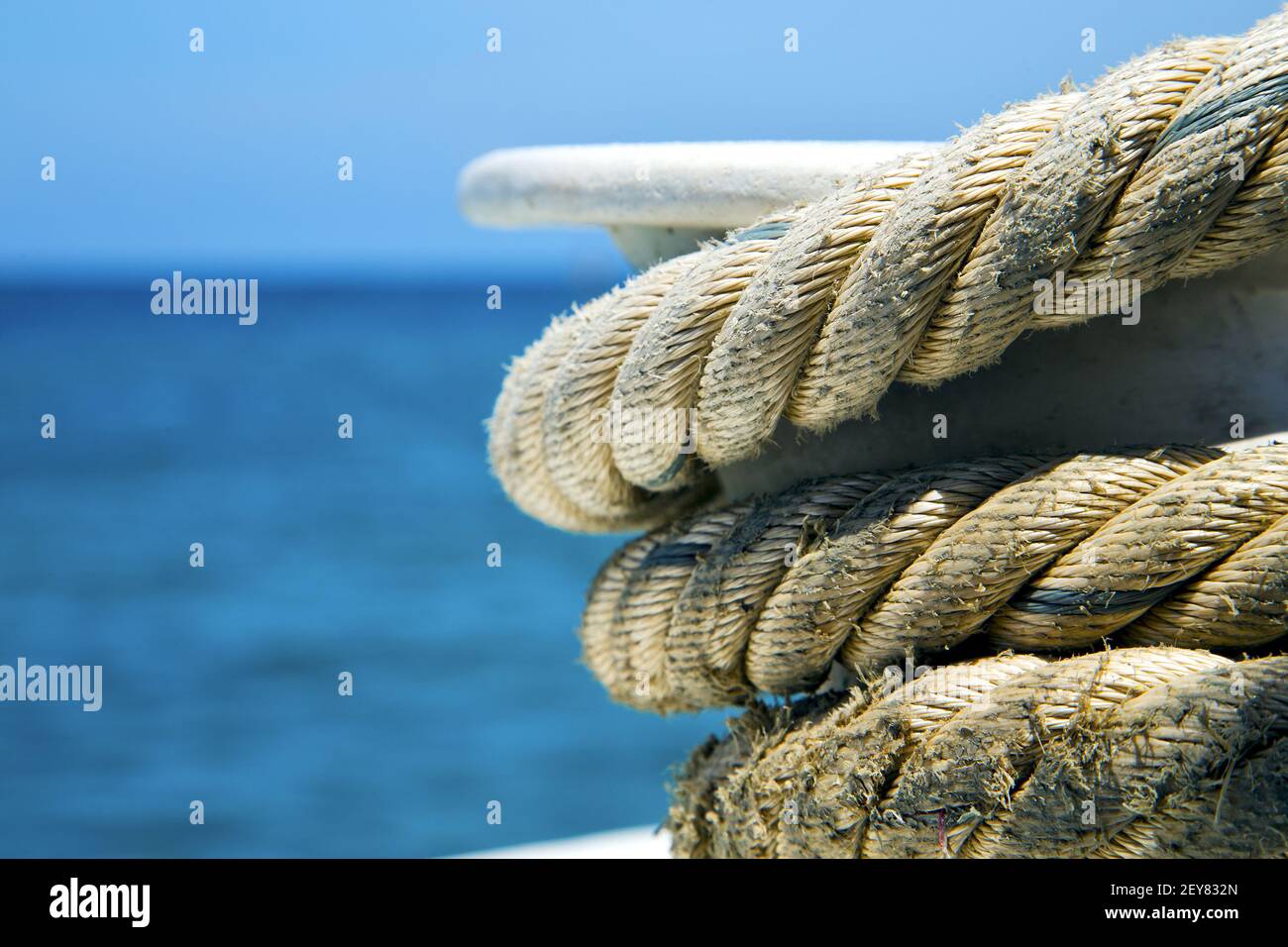 Asia la nave bianca della baia di kho tao cina meridionale ancora di mare Foto Stock