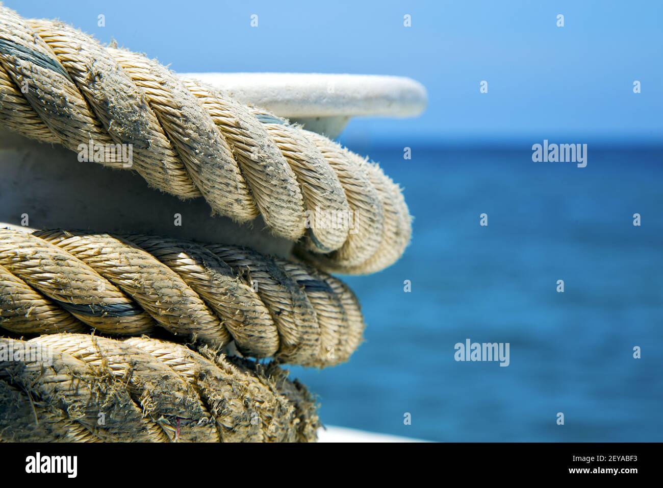 Asia nella nave bianca della baia di kho tao cina meridionale ancora di mare Foto Stock