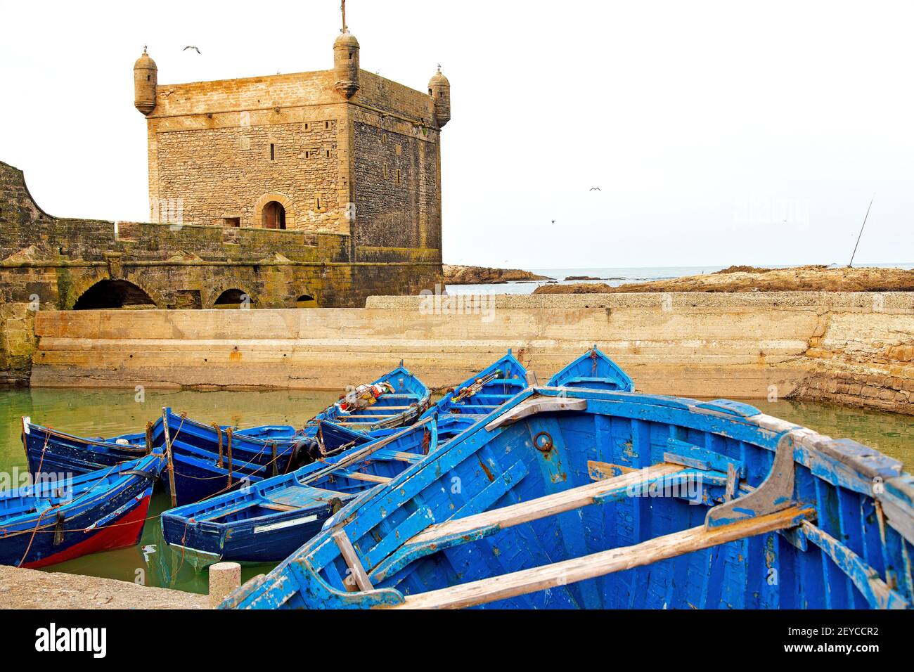 Barca e mare in africa mattone Foto Stock