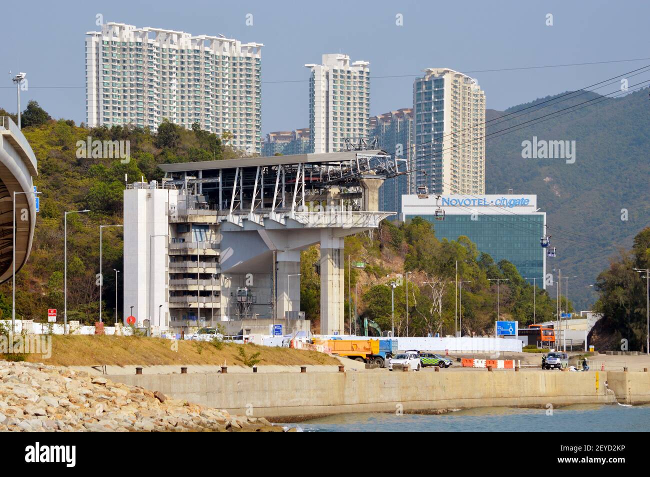 Airport Island Angle Station di Ngong Ping 360 (昂坪360), un sistema di funivia sull'isola di Lantau, Hong Kong Foto Stock