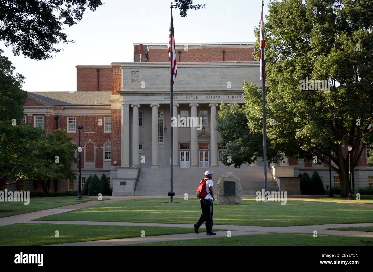 19 giugno 2013. Università dell'Alabama, Tuscaloosa, Alabama. La biblioteca Amelia Gayle Goras sui terreni dell'Università dell'Alabama. (Foto di Charlie Varley/Sipa USA) Foto Stock