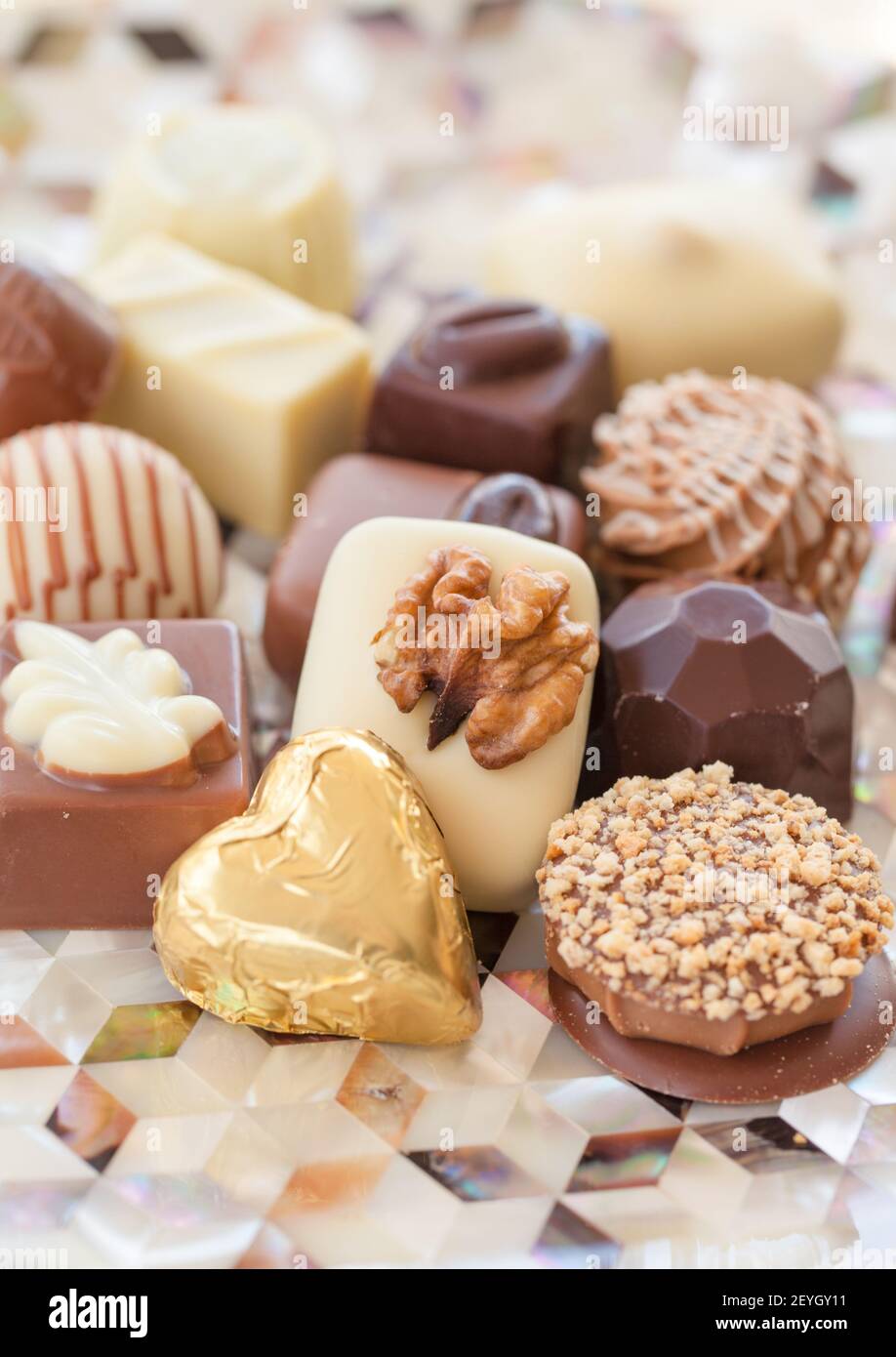 Selezione di cioccolatini diversi Foto Stock