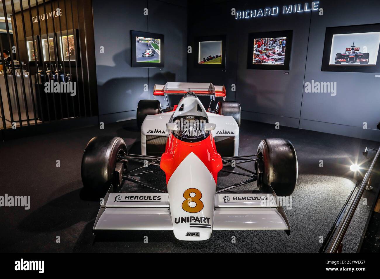 McLaren MP4 /2 Stand Richard MILLE durante il Retrobobile Show, dal 5 al 10 febbraio 2019 a Parigi, Francia - Foto Francois Flamand / Gregory Lenenmand - DPPI Foto Stock