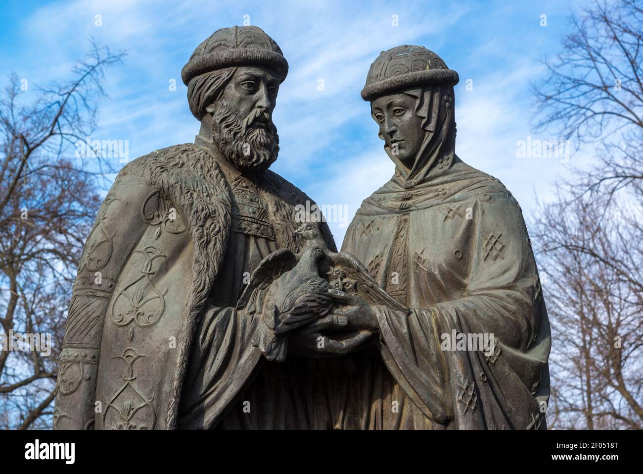 Russia, Yaroslavl-Marzo 28.2016. Monumento dei Santi Pietro e Fevronia da Murom Foto Stock