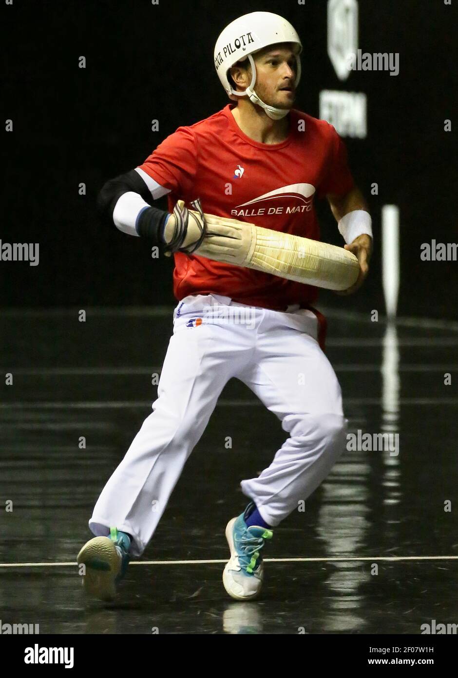 Cesta punta. Pelota basco sport. Jai-Alai Biarritz. Pays Basco. Francia. Foto Stock