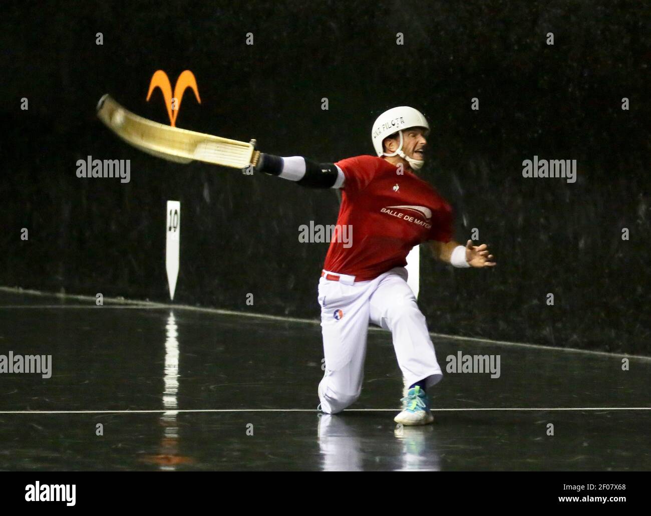 Cesta punta. Pelota basco sport. Jai-Alai Biarritz. Pays Basco. Francia. Foto Stock