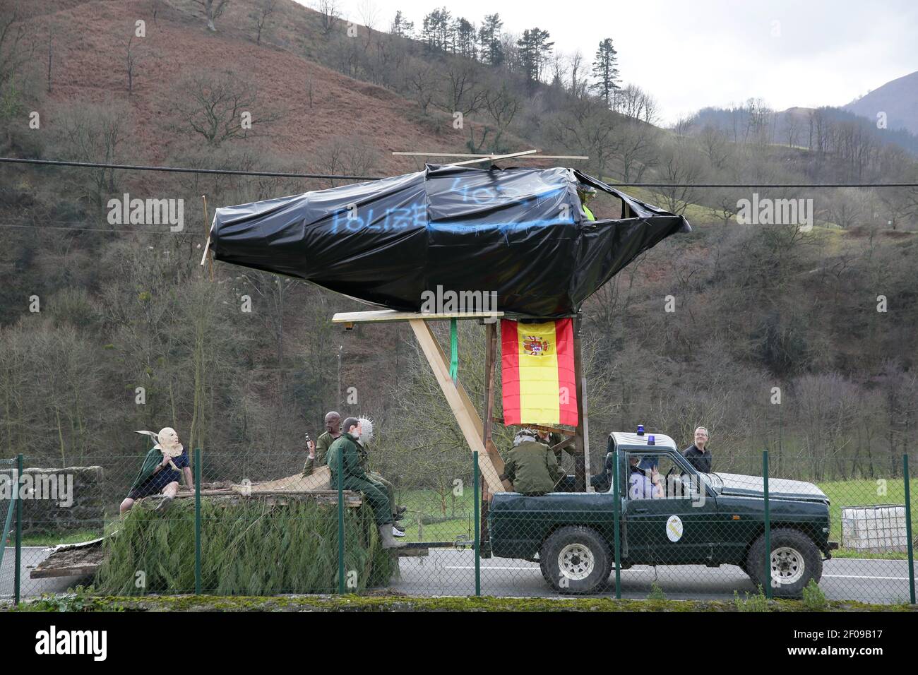 Zubieta, Navarra, Spagna - 28 Gennaio, 2020 : tradizionale carnevale masquerade Joadunak Foto Stock