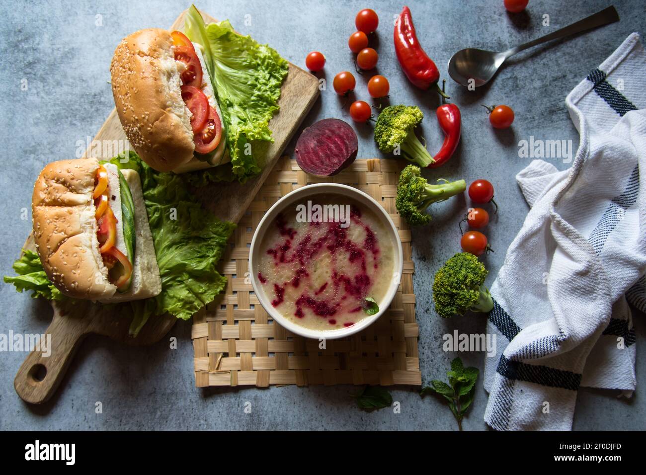 Sandwich e zuppa Foto Stock