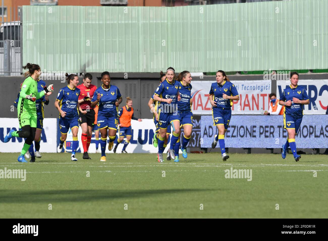 Verona festeggia l'obiettivo (1-0) durante Hellas Verona Donne vs COME Roma, Serie calcistica Italiana UNA partita femminile a Verona, Italia, Marzo 06 2021 Foto di IPA SPORT/ ABACAPRESS.COM Foto Stock