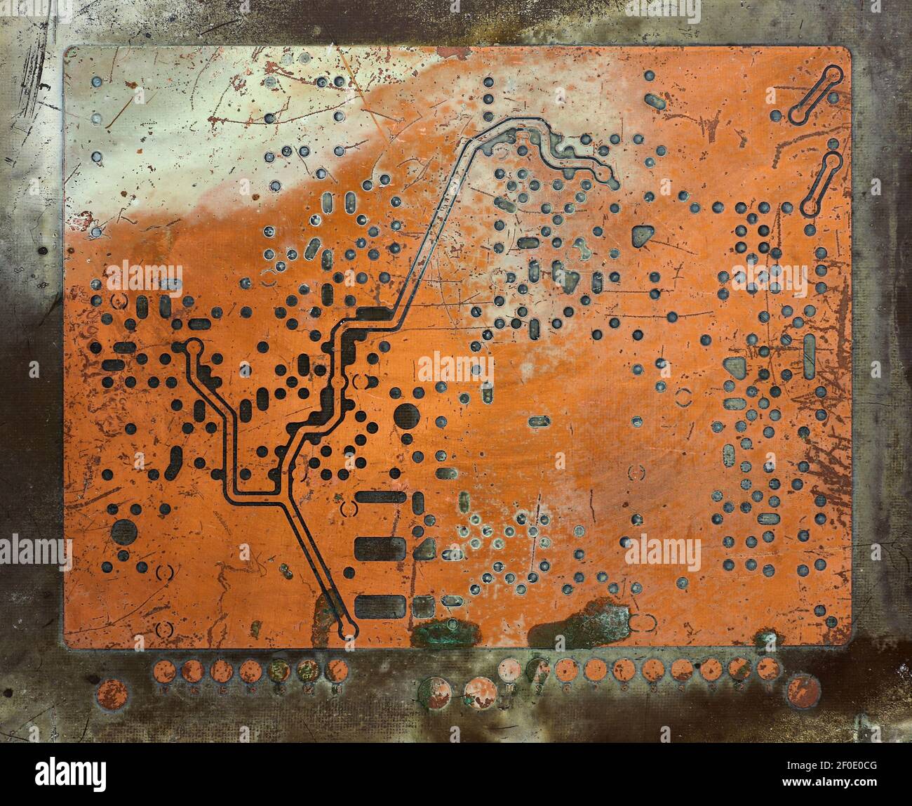 Dettaglio astratto del circuito stampato vecchio e danneggiato - tecnologia texture Foto Stock