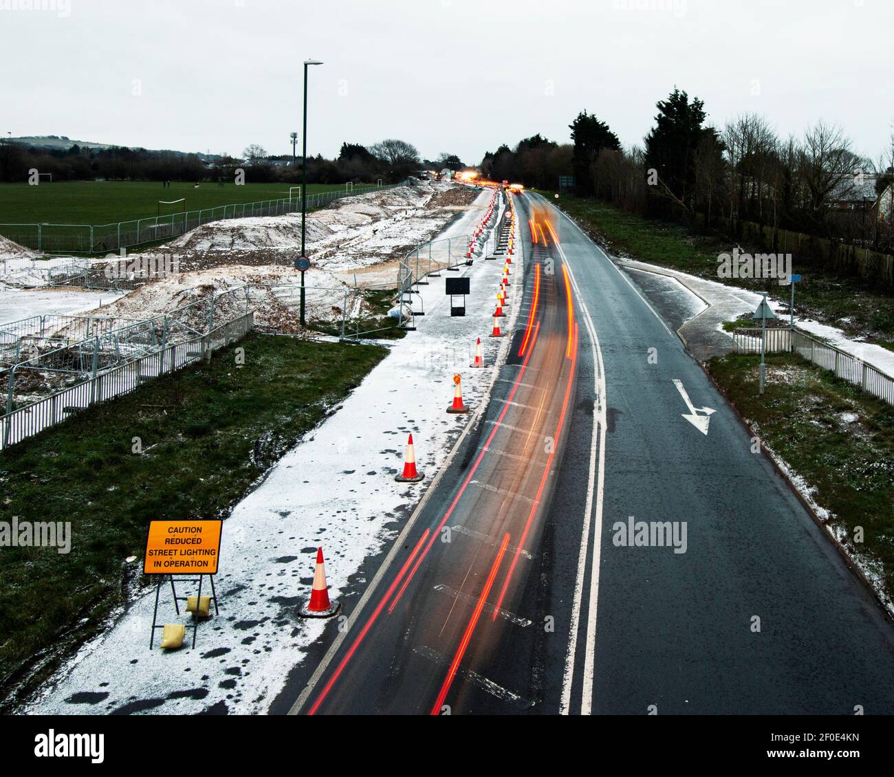 Costruzione della nuova strada a doppia carreggiata sulla A259 vicino Angmering, West Sussex, gennaio 2021 Foto Stock