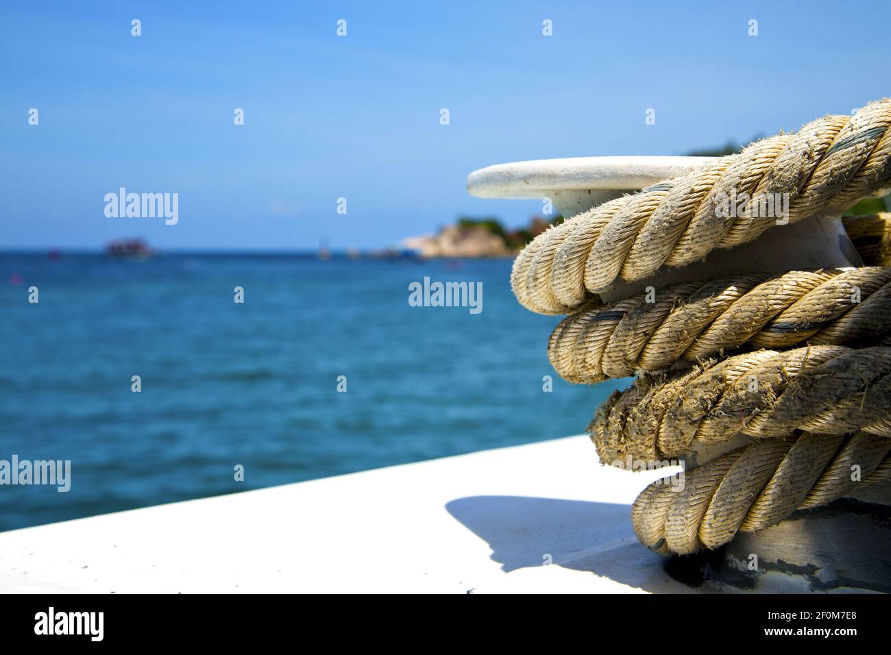 Asia la kho tao Bay isola bianca nave corda e. mare della cina del sud Foto Stock