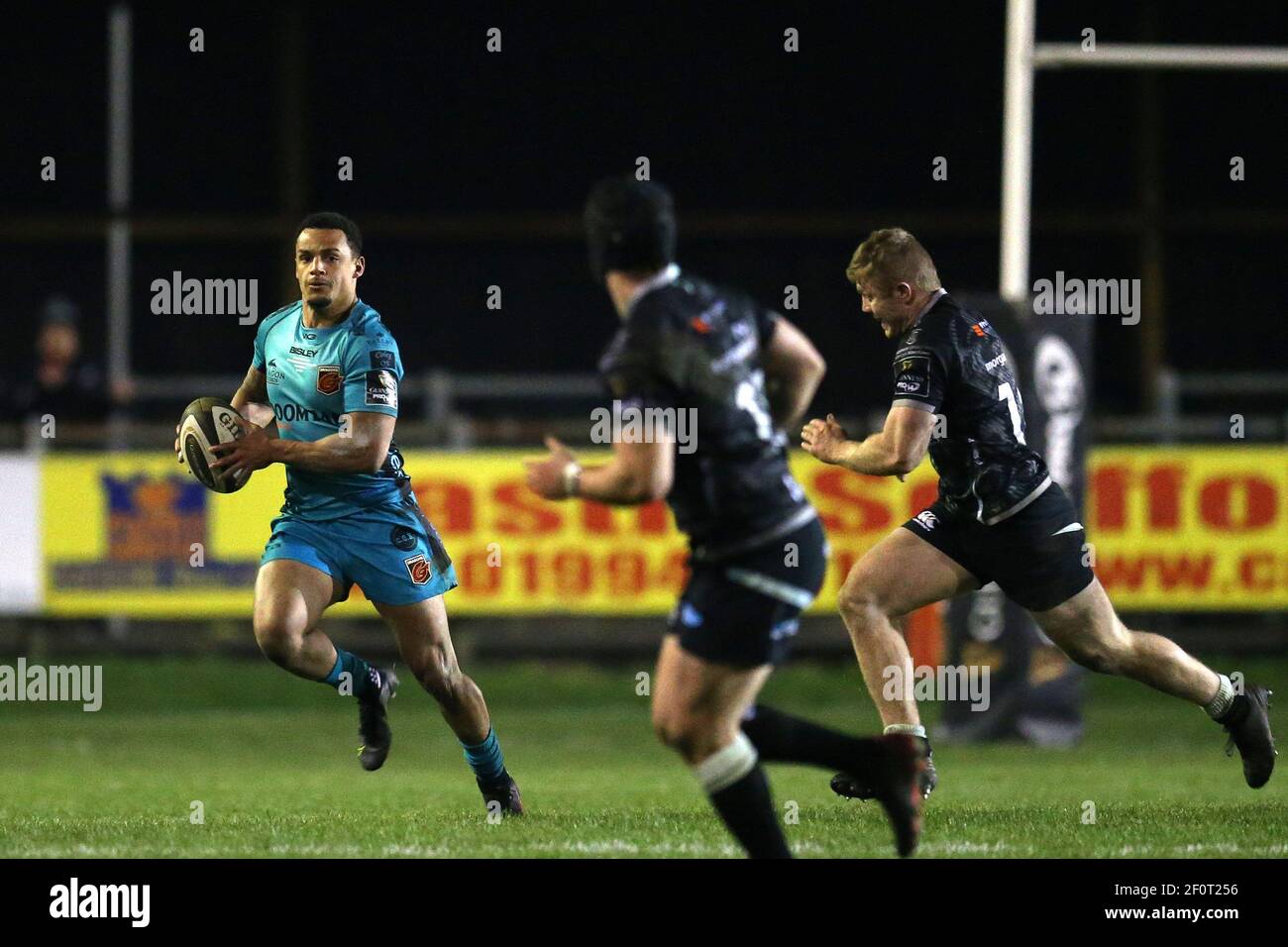 Bridgend, Regno Unito. 06 marzo 2021. Ashton Hewitt dei draghi in azione. Guinness Pro14 Rugby Match, Ospreys v Dragons al campo di birreria Morgantstone di Bridgend, Galles del Sud sabato 6 marzo 2021. pic di Andrew Orchard/Andrew Orchard sports photography/Alamy Live news Credit: Andrew Orchard sports photography/Alamy Live News Foto Stock