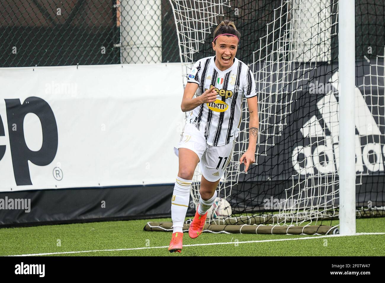 Barbara Bonansea di Juventus celebra un gol durante la Serie femminile UNA partita di calcio tra Juventus Donne e AC Milan Donne.(Punteggio finale; Juventus Donne 4:1 AC Milan Donne) Foto Stock