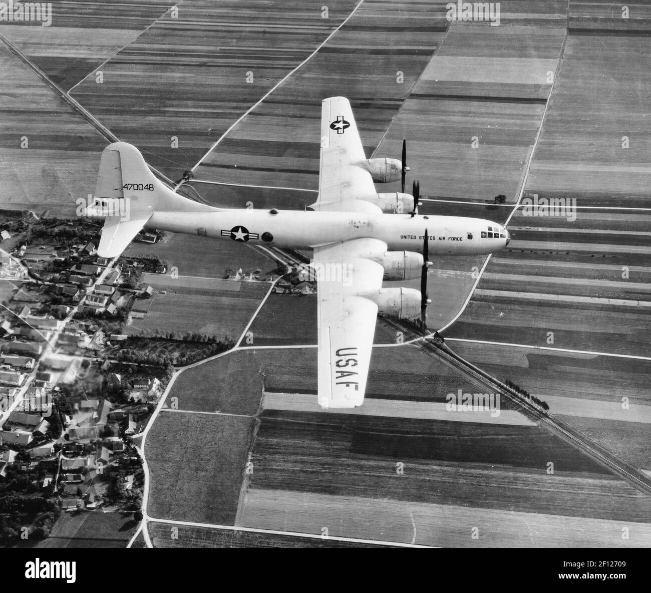 Boeing B-29 Superfortress, vista laterale in volo Foto Stock