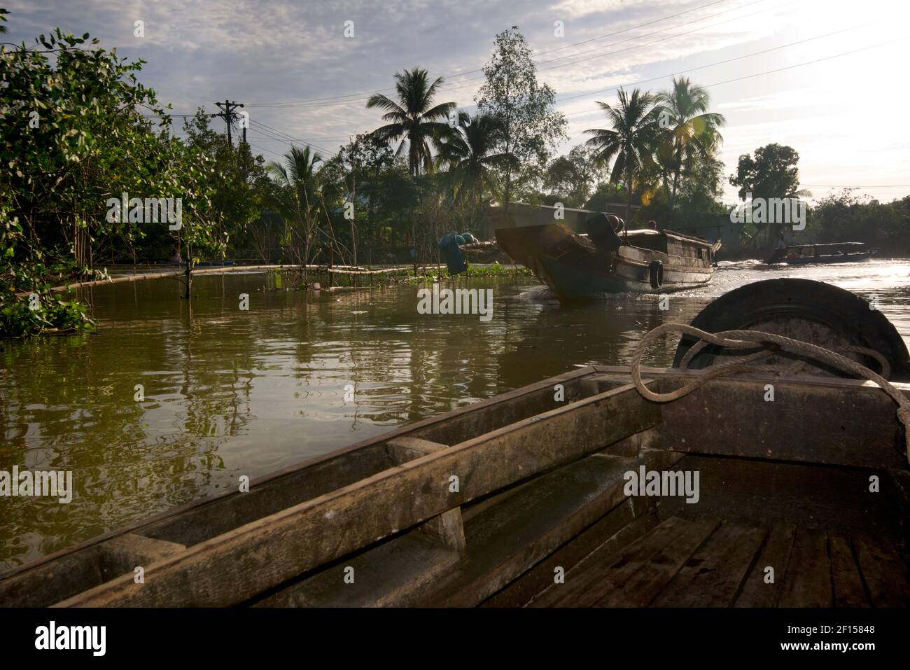 Canale fluviale vicino a Can Tho, Delta del Mekong, Vietnam Foto Stock