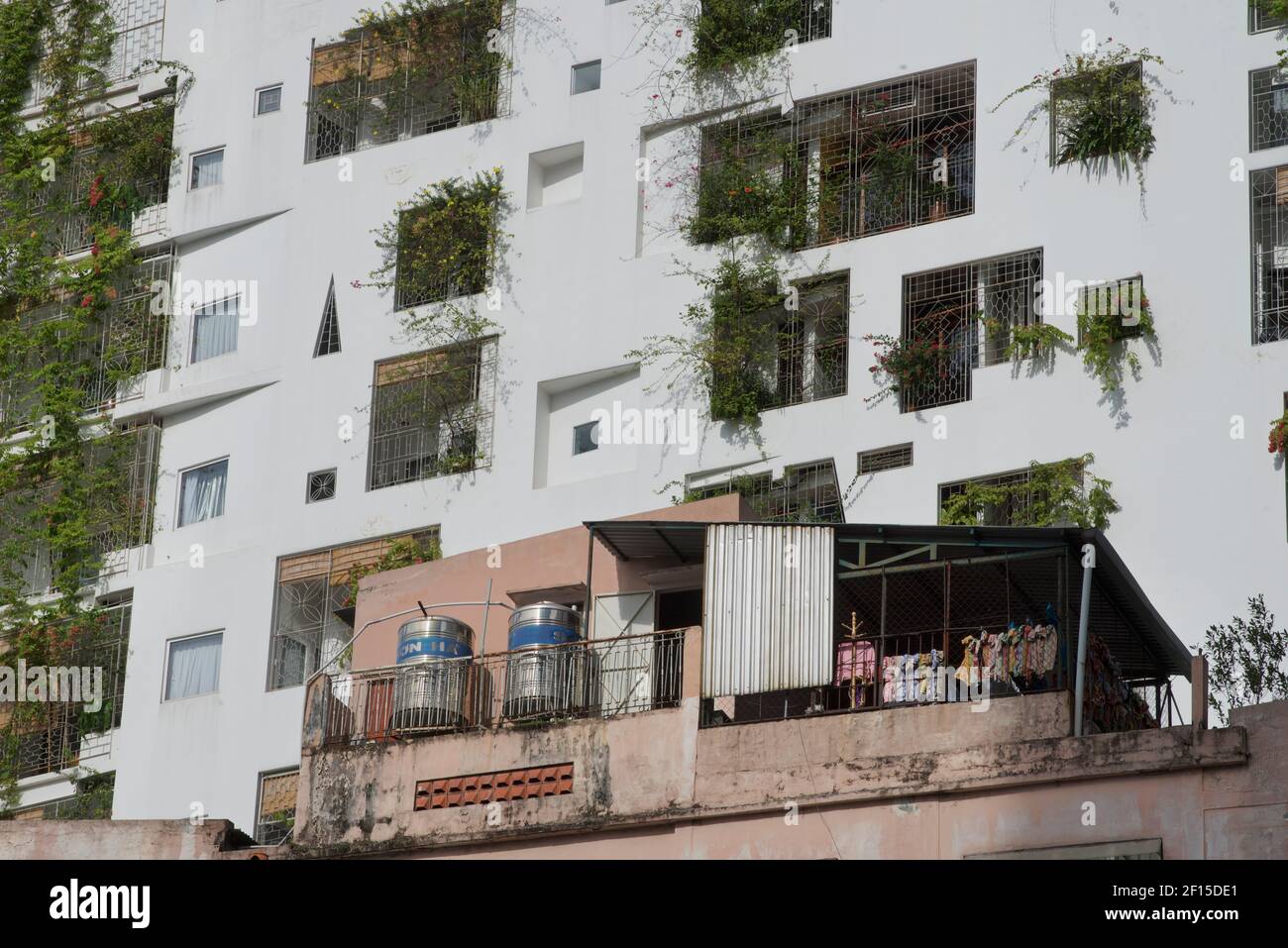 Un paesaggio urbano nella città del sud-est asiatico. Ho Chi Minh City. Saigon, Vietnam Foto Stock