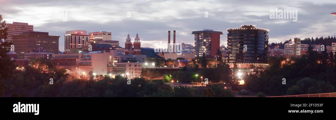 Vista panoramica di Spokane Washington Downtown skyline della città di Alba Foto Stock