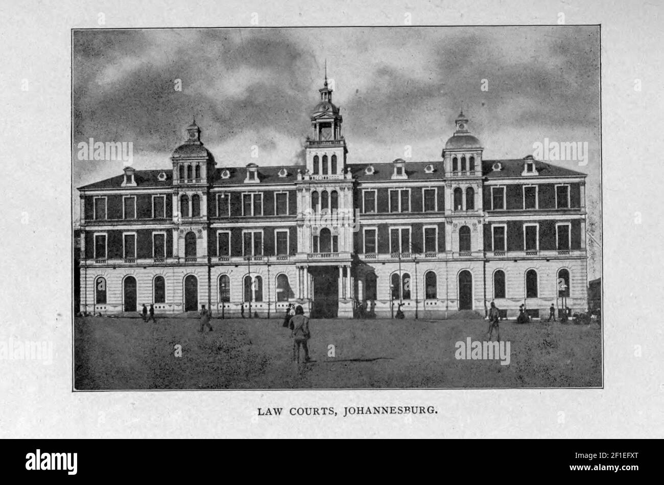 Tribunali, Johannesburg dal libro ' Boer and Bridisher in Sud Africa; Una storia della guerra boera-britannica e delle guerre per il Sud Africa Unito, insieme alle biografie dei grandi uomini che hanno fatto la storia del Sud Africa ' da Neville, John Ormond pubblicato da Thompson & Thomas, Chicago, USA nel 1900 Foto Stock