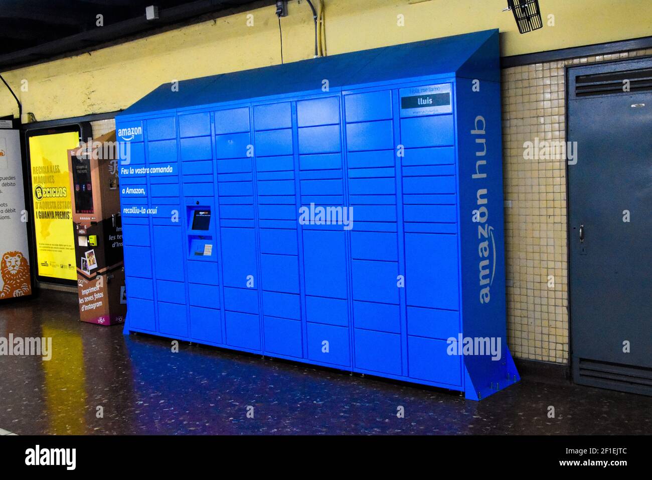 Hub blu di amazon immagini e fotografie stock ad alta risoluzione - Alamy