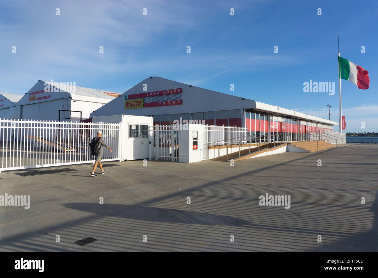 Auckland, Nuova Zelanda 2021. Base del sindacato Luna Rossa Prada Pirelli durante il blocco di allarme di livello 3. Foto Stock