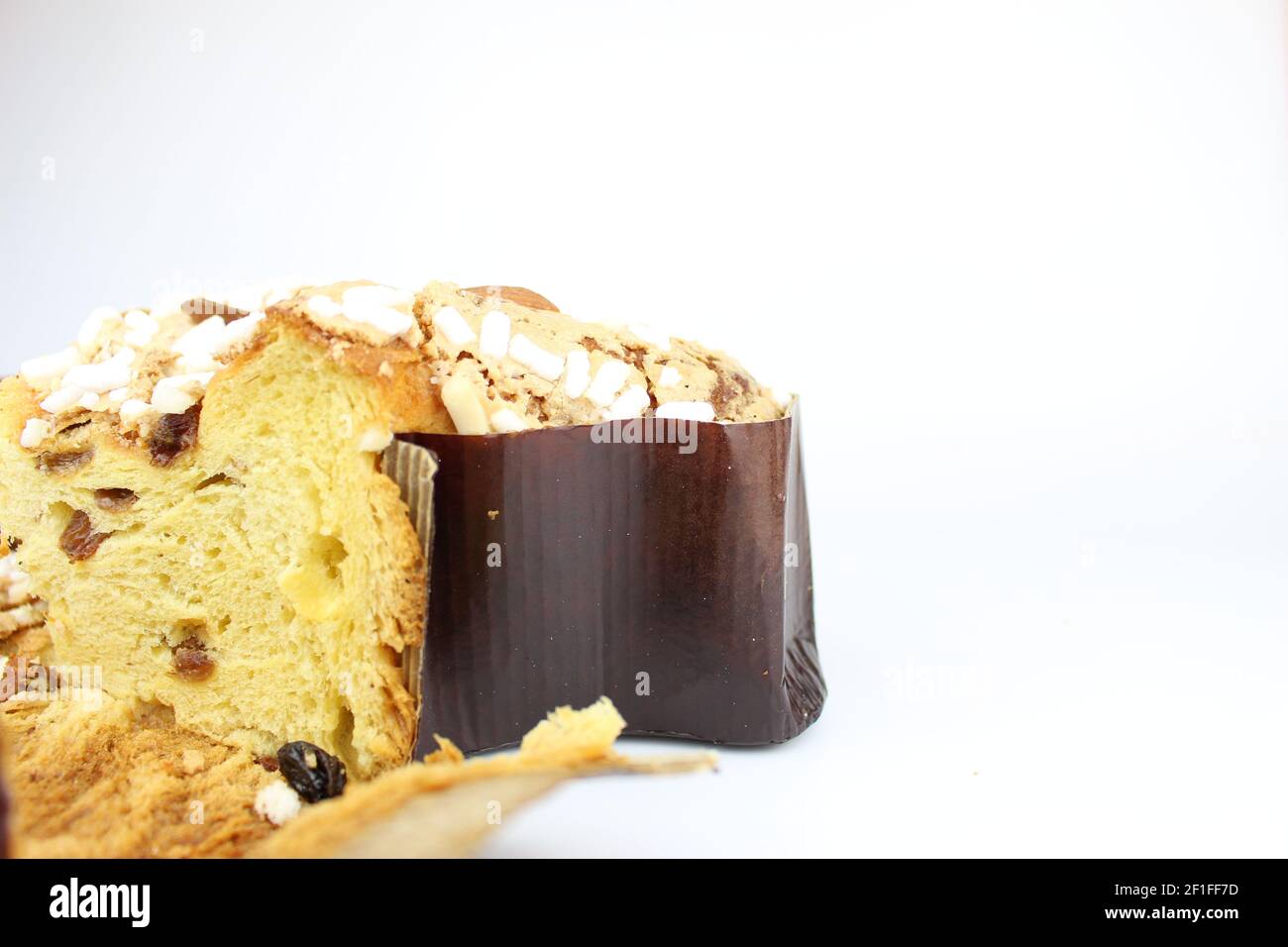 Particolare della Colomba pasquale, con mandorle e zucchero. Foto Stock