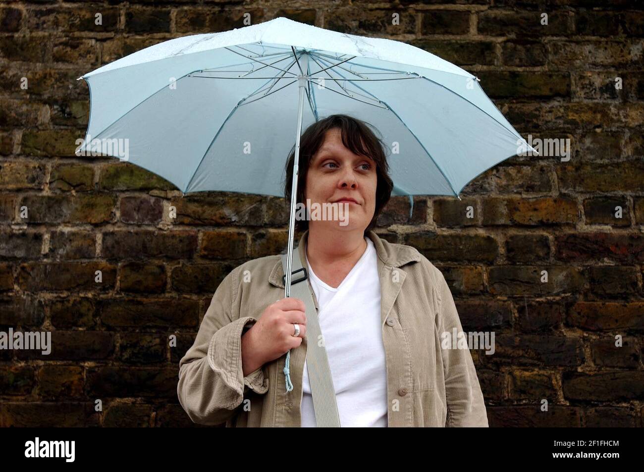 Attrice/regista Kathy Burke.1 luglio 2002 foto Andy Paradise Foto Stock